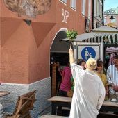 Neufassung und Segen für Maria