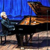 Er schafft sich eine eigene Aura