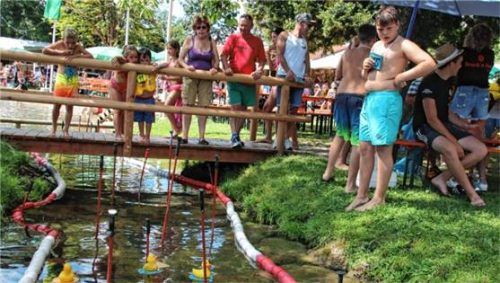 Auch ein Badeentenrennen ist beim Bruck’n-Fest geplant. Foto  Archiv BenekaM