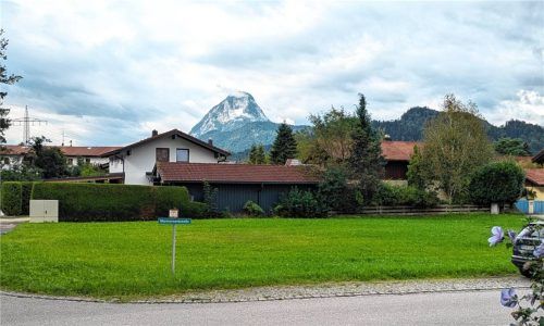 Auf diesem Areal, direkt an der Marmorwerkstraße gelegen, soll das Wohnbauprojekt für junge Familien entstehen. Foto Hoffmann