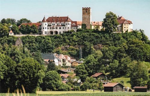 Das Schloss Neubeuern war für Hexal-Gründer und Biontech-Investor Thomas Strüngmann „die Welt in klein“. Foto Schloss Neubeuern