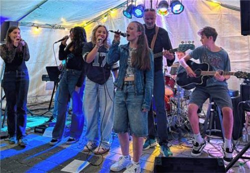 Der Auftritt der Schulband „New Cats“ war der musikalische Höhepunkt des Festes. Fotos poleske
