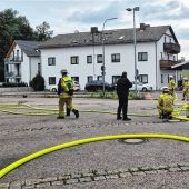 Zwei Gruppen bestehen Leistungsabzeichen