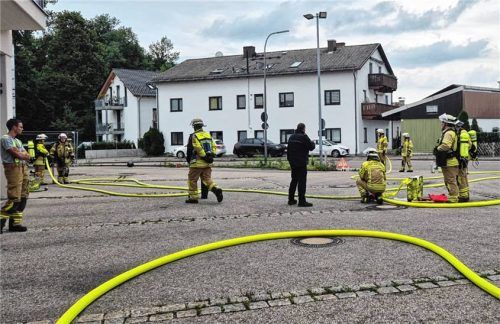 Der Löschaufbau wurde innerhalb der geforderten Zeit bewältigt. Foto RE