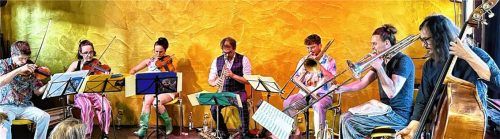 Die Dachsteinband: (von links) Johannes Dickbauer, Barbara Grahor-Vovk, Marie-Theres Härtel, Florian Trübsbach, Andreas Tschopp, Johannes Bär und Andreas Kurz.Foto janka
