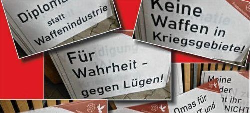 Eine Collage von Plakaten der Friedensinitiative Rosenheim mit Slogans wie „Verteidigung JA! Kriegsdienst NEIN!“, „Diplomatie statt Waffenindustrie“, „Für Wahrheit – gegen Lügen!“ und „Für den Frieden!“. Friedensinitiative Rosenheim