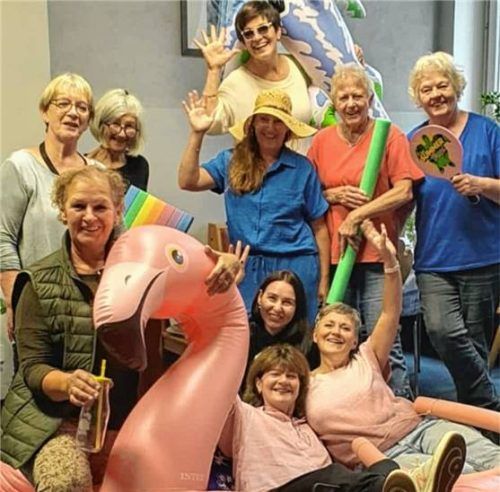 Hoch her ging es bei den Vorbereitungen für die Sonderaktion „Badespaß“.Foto re