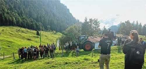 Hunderte von Besuchern und viel Prominenz bei der Hauptalmbegehung in Ruhpolding.