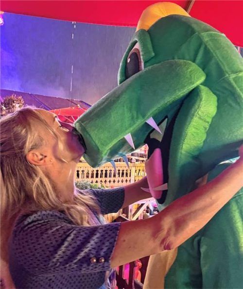 In den Tatzlwurm kann man sich verlieben – Live-Musik, nette Gesellschaft, tolle Stimmung, freundliche Bedienung, gutes Essen und Trinken schaffen den unvergleichlichen Rahmen dafür.Foto Karin Zehentner