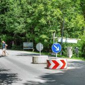 Streit um Fahrbahnteiler in Prien