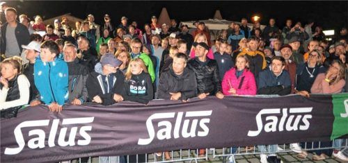 Insgesamt 6000 Zuschauer begleiteten die 25. Salus Radsportnacht in Bruckmühl.