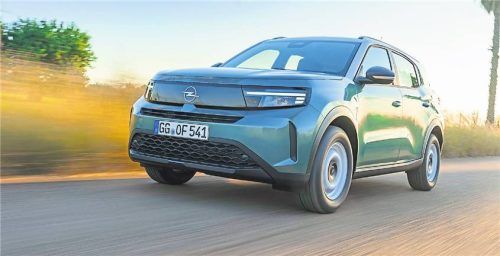 Lifestyle-SUV mit guten Alltagsqualitäten: In unserem Test überzeugt der Opel Frontera in der Hybrid-Version durch ein gutes Preis-Leistungs-Verhältnis und mit viel Platz. Foto Opel