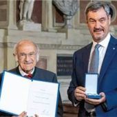 Dr. Sixtus Lampl erhält Verdienstorden