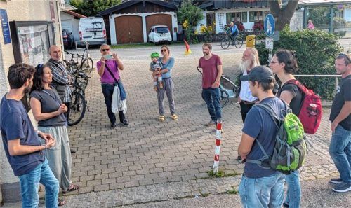 Ortstermin am Bahnhof Bernau.Foto  Genghammer