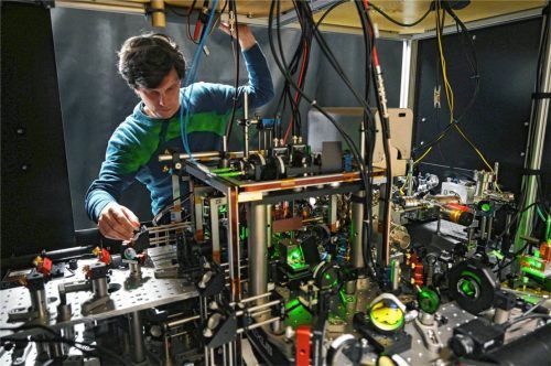 Quantencomputer-Aufbau in einem Labor. Foto dpa
