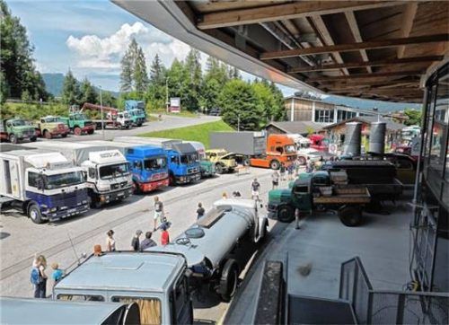 So viele Lkw- und Bus-Oldtimer wie noch nie waren beim diesjährigen Treffen in Inzell vor Ort. Foto wegscheider