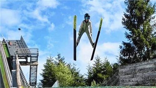Tolle Flüge zeigten die jungen Sportler auf den Schanzen in Höhnhart.Foto Wegscheider