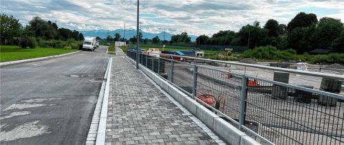 Über die neue Straße „Zur Feldgrube“ soll das neue Gebiet erschlossen werden.Foto Heinz