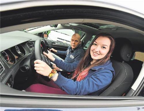 Weniger Unfälle: Fahren mit erwachsener Begleitung. Foto dpa