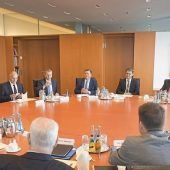 Krisengipfel im Kanzleramt