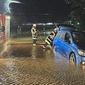 Regenmassen und tausende Blitze