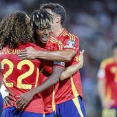 Spanien souverän – Sagnol fliegt