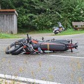 17-Jährige stirbt bei schwerem Unfall