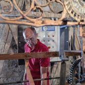 Ein Pfarrer und seine Kirchturmuhr