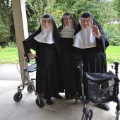 Die Rebellion der alten Kloster-Damen