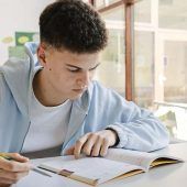 Schulbuch-Engpass vorm Abi