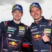 Verstappen siegt in der „Grünen Hölle“