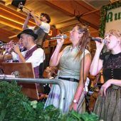 Bella Napoli, Cordula „Evergrün“ oder der Wackelkontakt? Dann doch lieber Willy Michls Bobfahrerlied