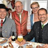 Früher Vogel fängt die Weißwurst