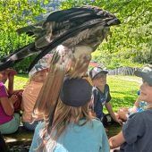 Fliegende Diebe auf der Jagd nach Kappen