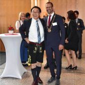 Lederhose trifft Matcha: 20 Jahre Städtefreundschaft mit Ichikawa gefeiert