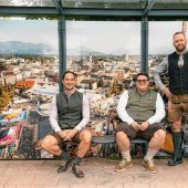 Herbstfest-Flair schon bei der Ankunft