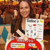 Von „Aufdackelt“ bis ganz schee bunt – Die Wiesn-Souvenirs sind immer einen Kauf wert