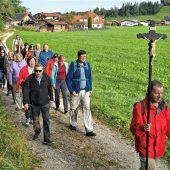 Gläubige aus dem Pfarrverband Hl. Franz von Assisi pilgern nach Maria Eck