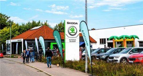 Autohaus Oelmaier feierte zehnjähriges Bestehen. Foto Mayer