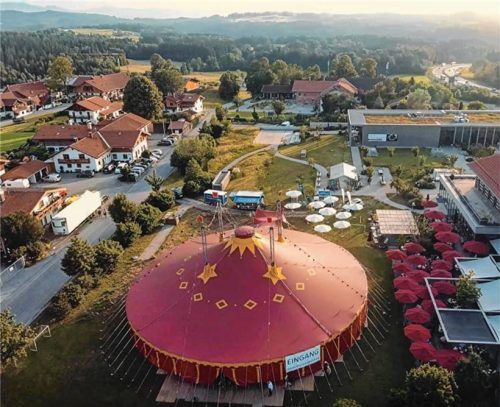 Das Festival im Zirkuszelt: Zehn Tage lang erleben Gäste Konzerte mal anders. Foto privat