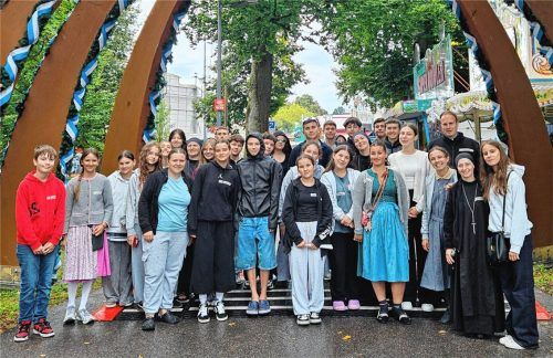 Der Besuch des Rosenheimer Herbstfestes war der Höhepunkt des Besuchs.Foto SFG