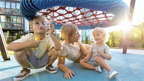 Die Kinder- und Jugendförderung in Rosenheim soll verbessert werden. Foto imago (symbolbild)