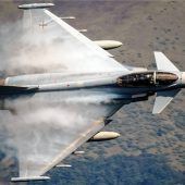 Kampfjets über Tuntenhausen