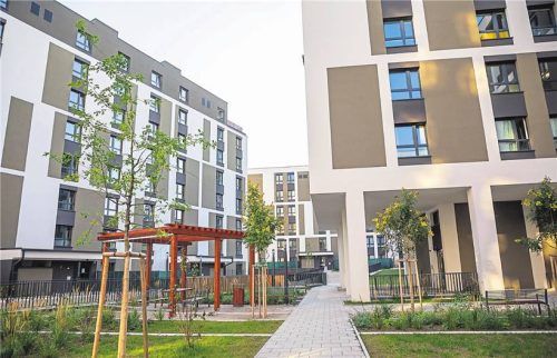 Ein Neubau ist in der Regel teuer, aber auch wertbeständig und wenig reparaturanfällig. Foto Smarterpix/DTatiana