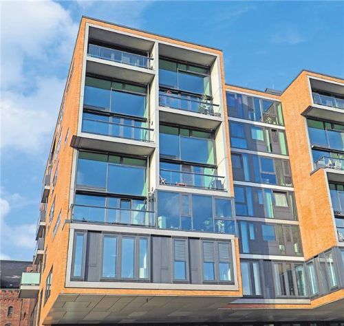Ein Neubau ist schön – aber in der Regel teuer. Foto Smarterpix/elxeneize