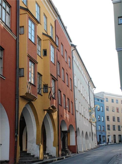 Einzigartige Baustruktur: In Wasserburgs engen Straßen entstanden extrem tiefe und zugleich sehr schmale Grundstücke. Foto khe