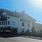 Neubau erhält hohes Erdgeschoss