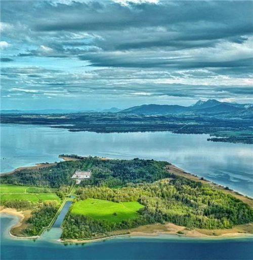 Klima retten: Der Umweltverband Chiemsee lädt zur Chiemseekonferenz. Das Bild zeigt Herrenchiemsee. Foto re
