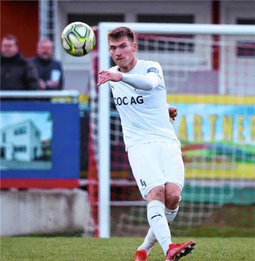 Maximilian Manghofer verstärkt den TSV Ampfing in der Innenverteidigung. Foto mb.presse-btz