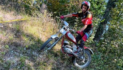 MCR-Fahrer Marinus Süss mit seiner Pre 65 DKW in einer kitzligen Hangpassage.Foto re